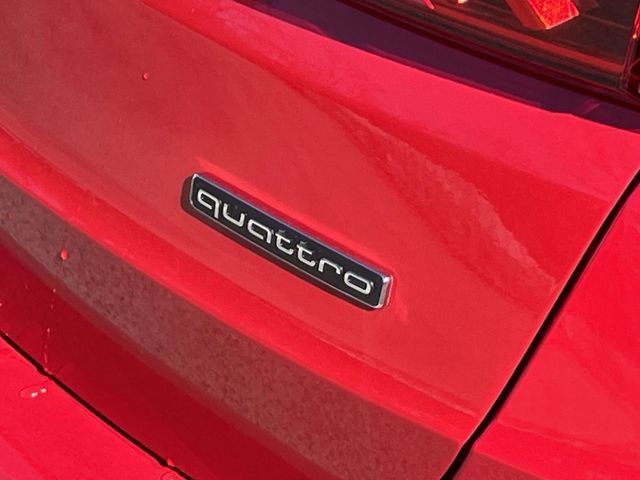 Used 2025 Audi Q3 2.0T Premium image 11