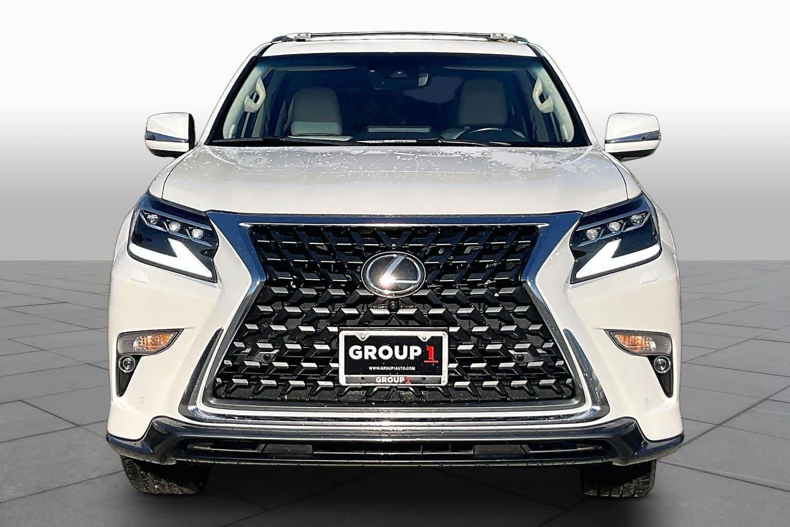 Used 2022 Lexus GX 460 Luxury w/ Sport Design Package AWD/4WD image 4