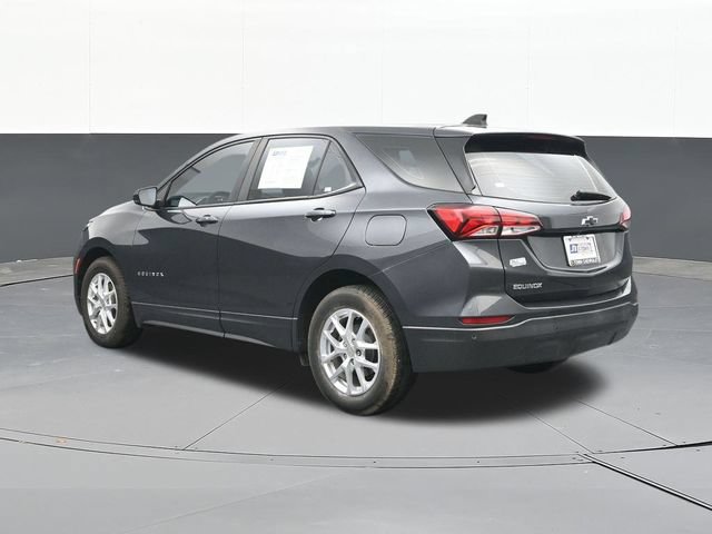Used 2022 Chevrolet Equinox LS w/ Driver Confidence II Package FWD image 9