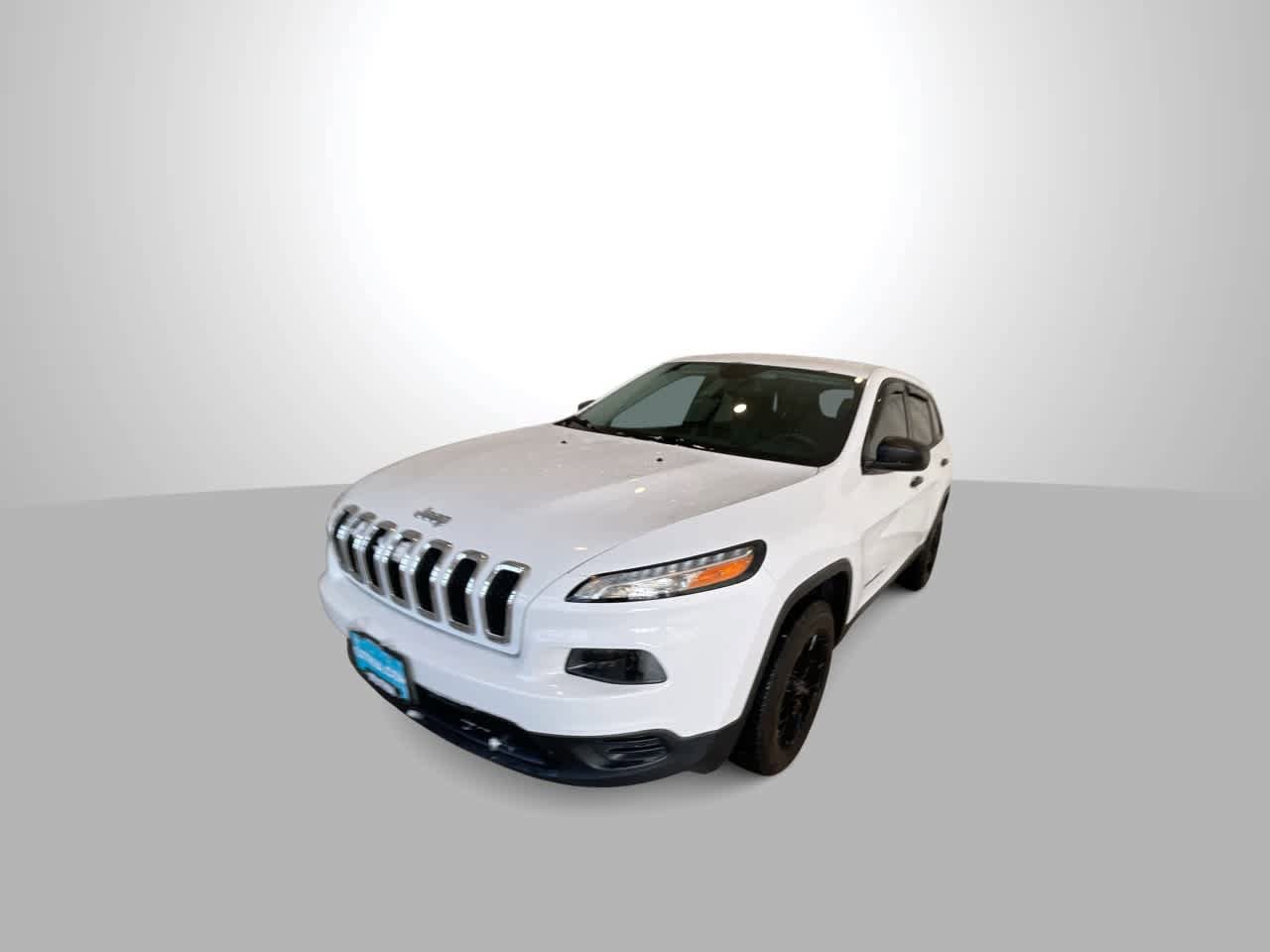 Used 2015 Jeep Cherokee Sport image 4