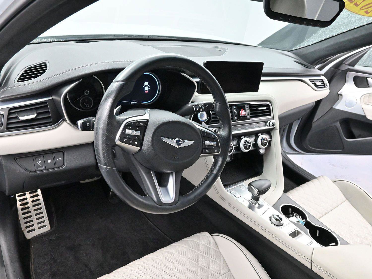 Used 2022 Genesis G70 3.3T w/ Sport Prestige Package image 17