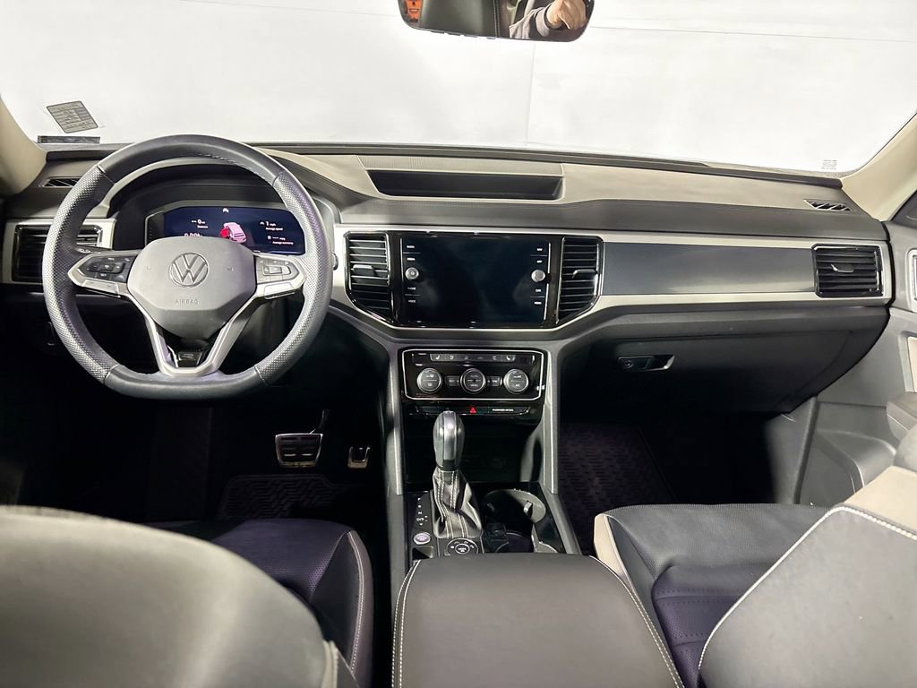 Used 2023 Volkswagen Atlas SEL Premium image 12