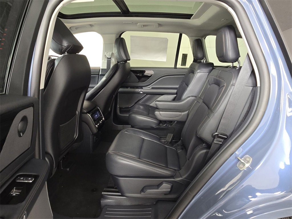 New 2025 Lincoln Aviator Reserve w/ Jet Appearance Package image 7