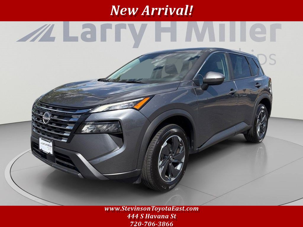 Used 2025 Nissan Rogue SV AWD/4WD image 1