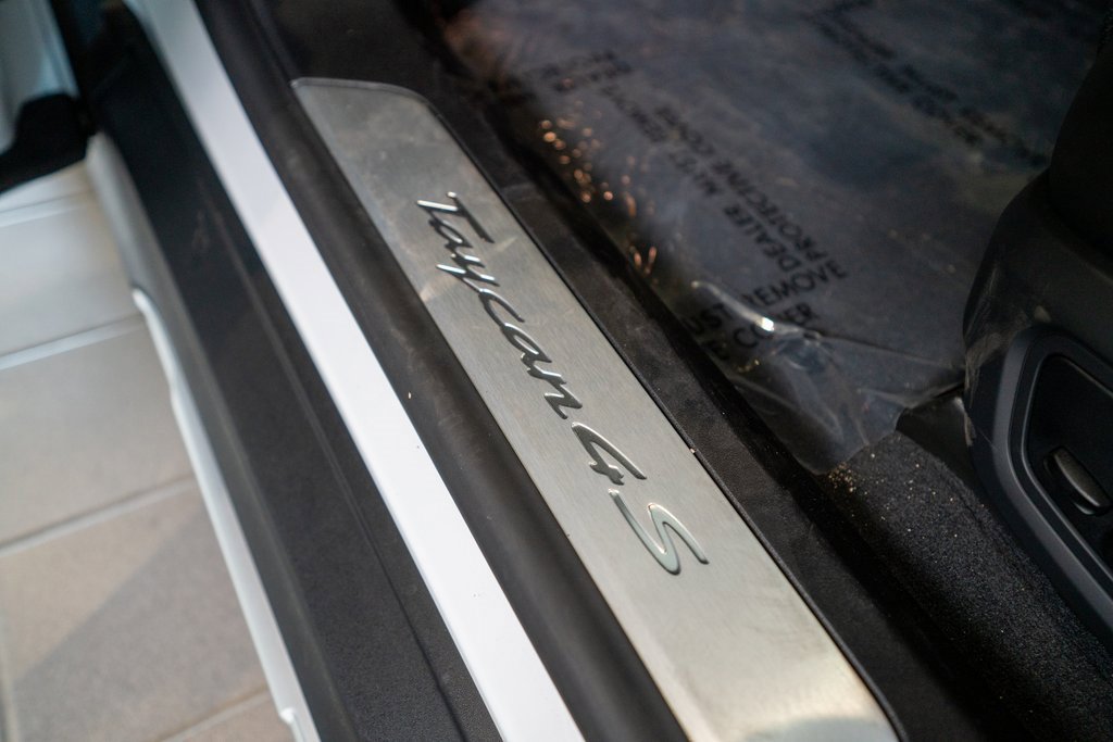 New 2025 Porsche Taycan 4S image 22