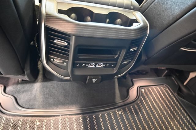 Used 2023 RAM 1500 Limited AWD/4WD image 35