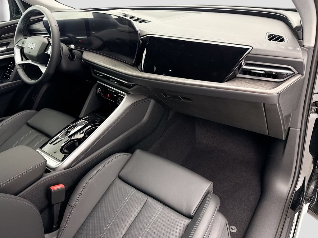 Used 2026 Audi Q5 Premium Plus w/ Premium Plus AWD/4WD image 16
