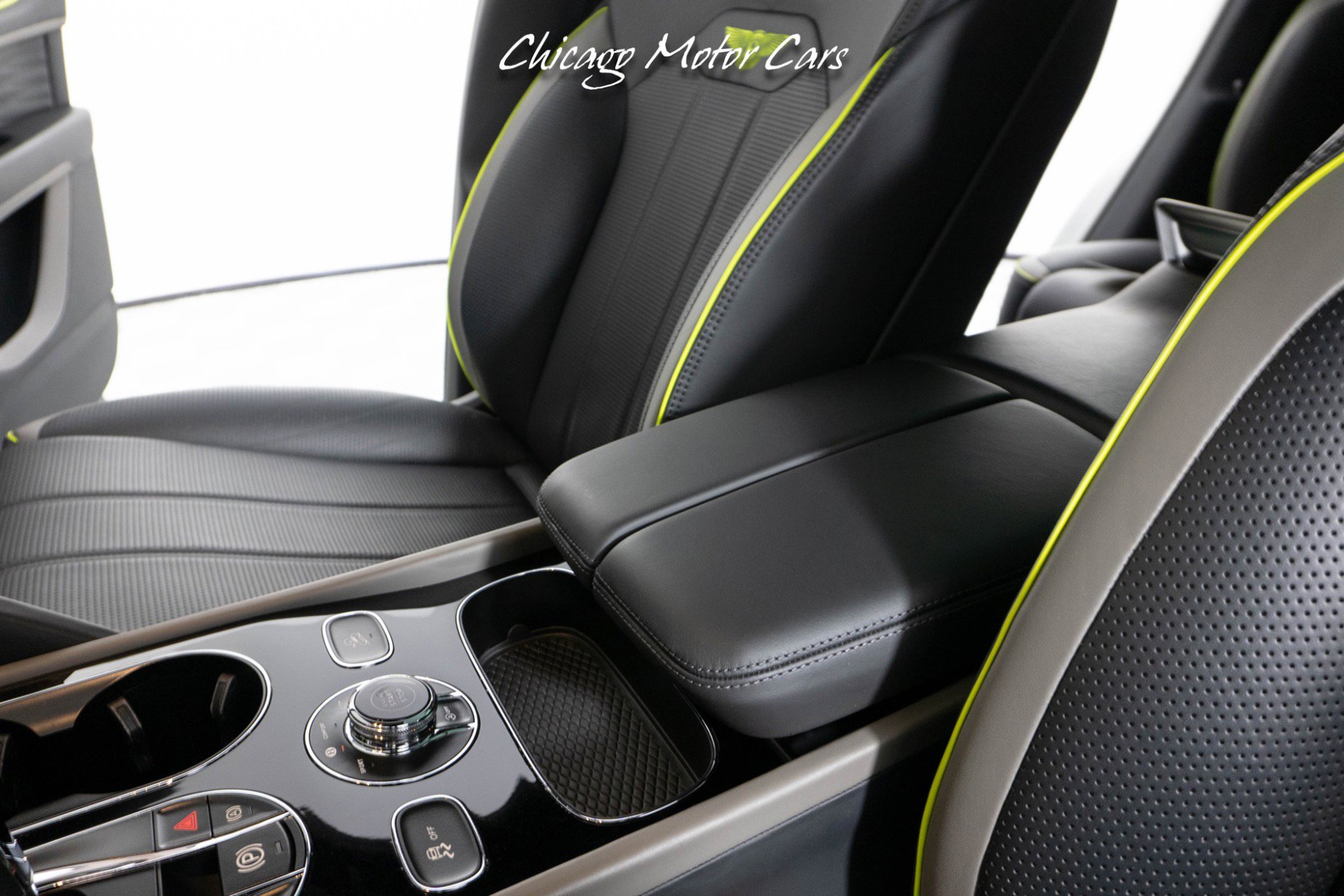 Used 2023 Bentley Bentayga Extended Wheelbase image 32