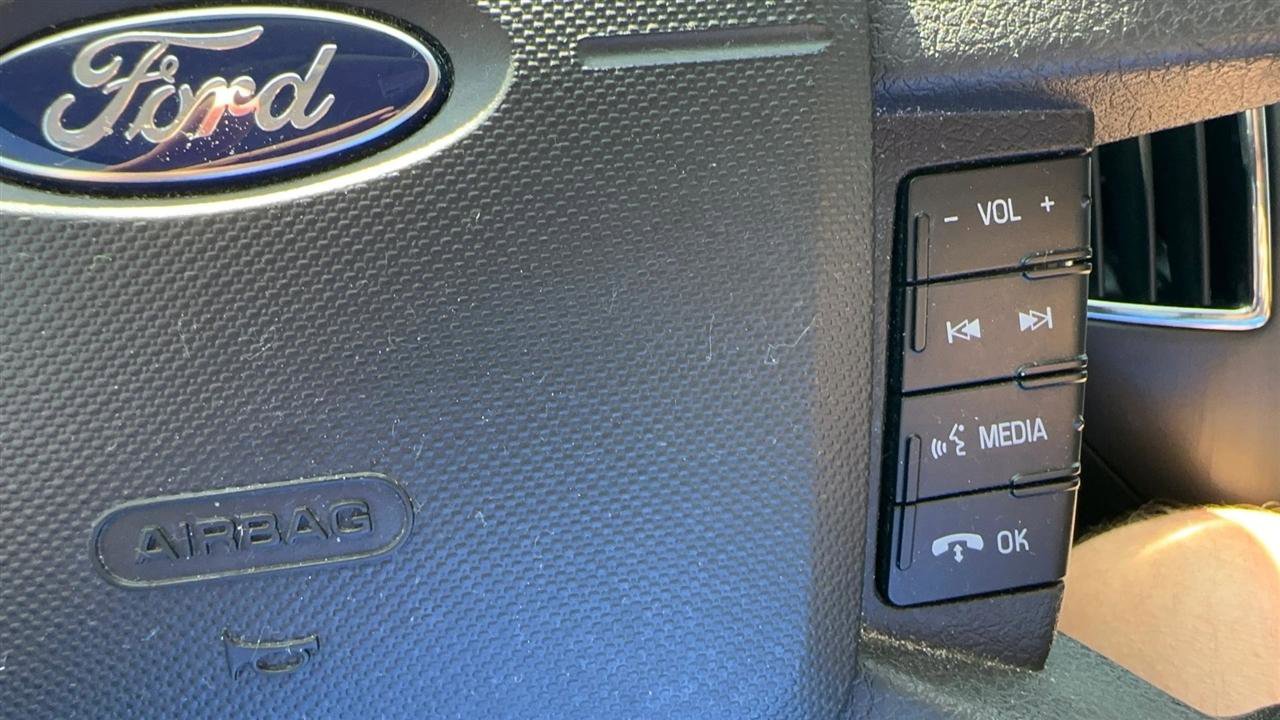 Used 2010 Ford Edge Limited FWD image 30