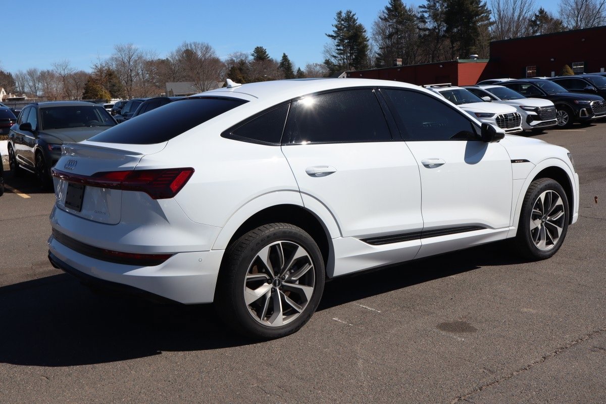 Used 2021 Audi e-tron Premium Plus w/ Premium Plus Package AWD/4WD image 5