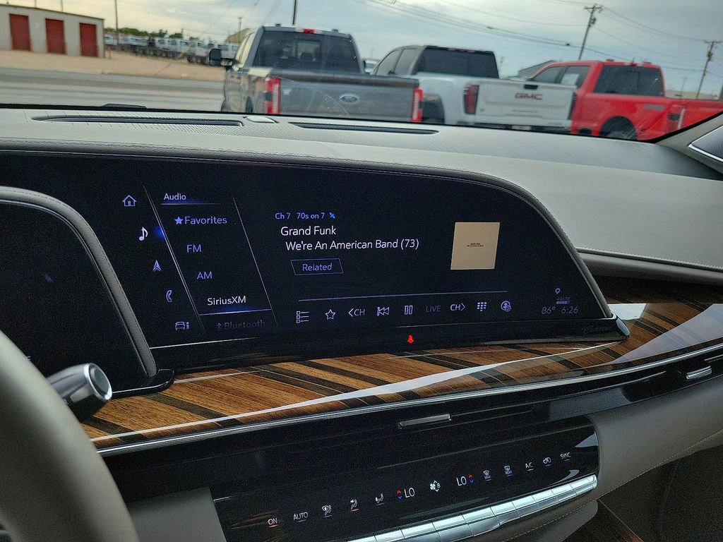 Used 2023 Cadillac Escalade Sport Platinum AWD/4WD image 21
