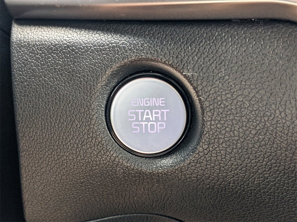 Certified 2025 Kia Sorento LX image 25