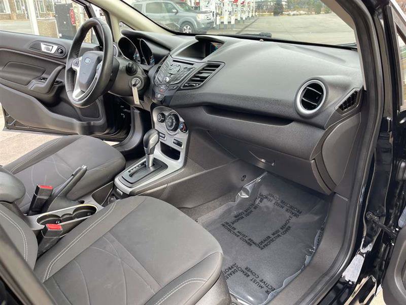 Used 2016 Ford Fiesta SE image 47