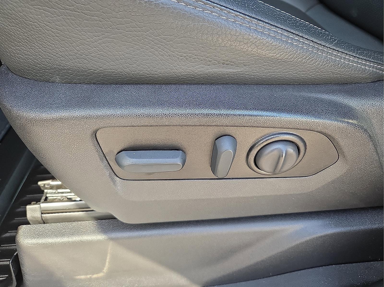 Used 2022 GMC Sierra 1500 Denali w/ Denali Premium Package image 14