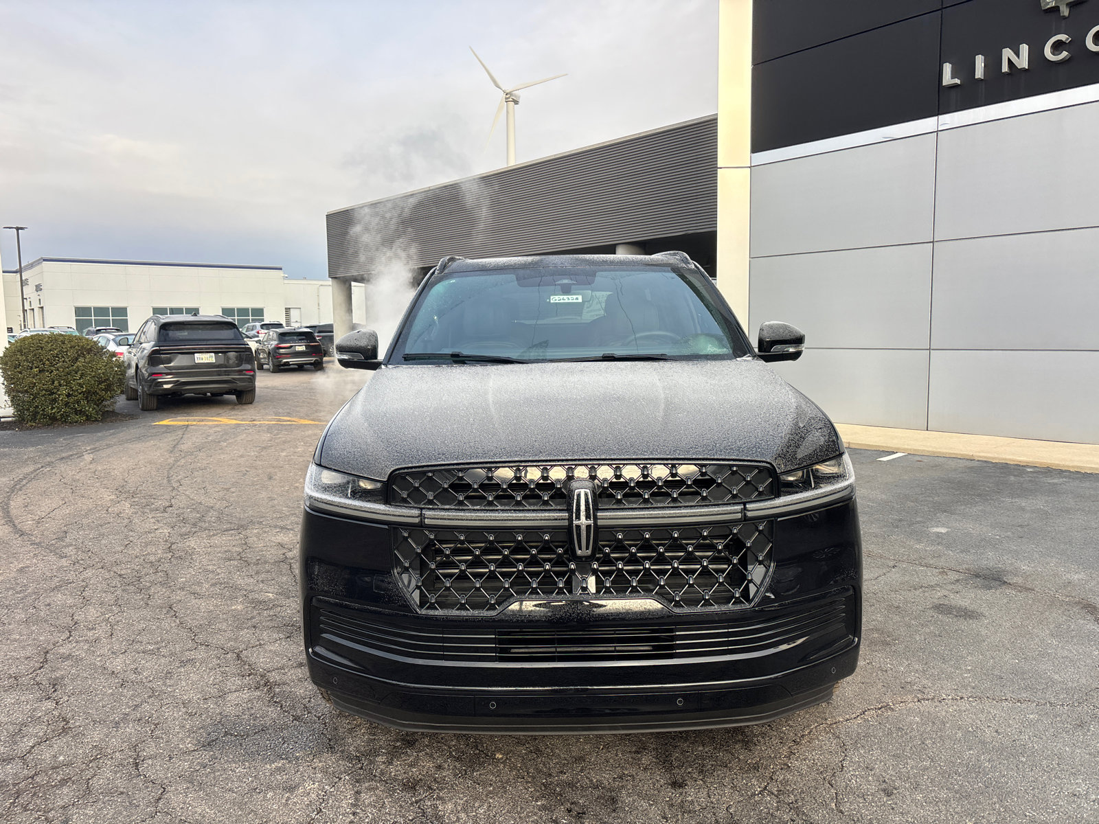 New 2026 Lincoln Navigator L Reserve w/ Jet Appearance Package image 2