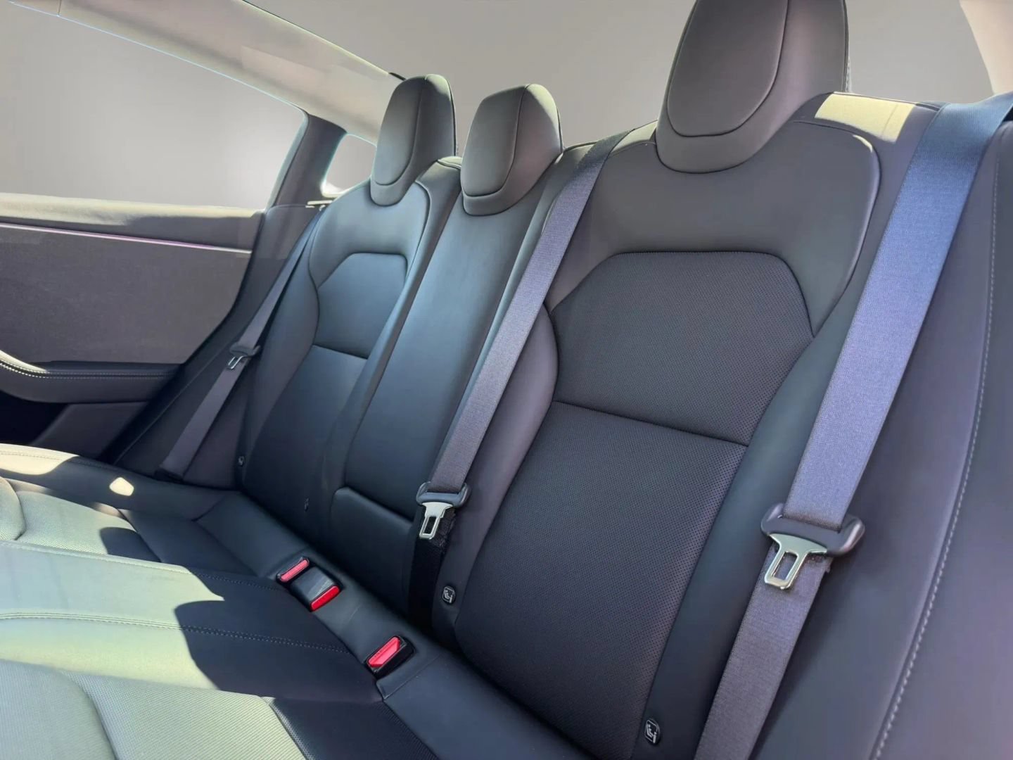 Used 2025 Tesla Model 3 Long Range RWD image 14
