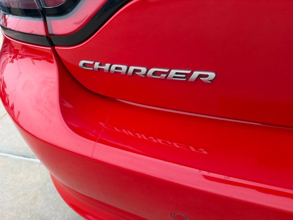 Used 2022 Dodge Charger SXT RWD image 10