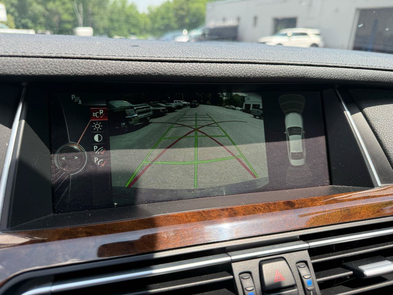 Used 2013 BMW 750Li RWD image 30