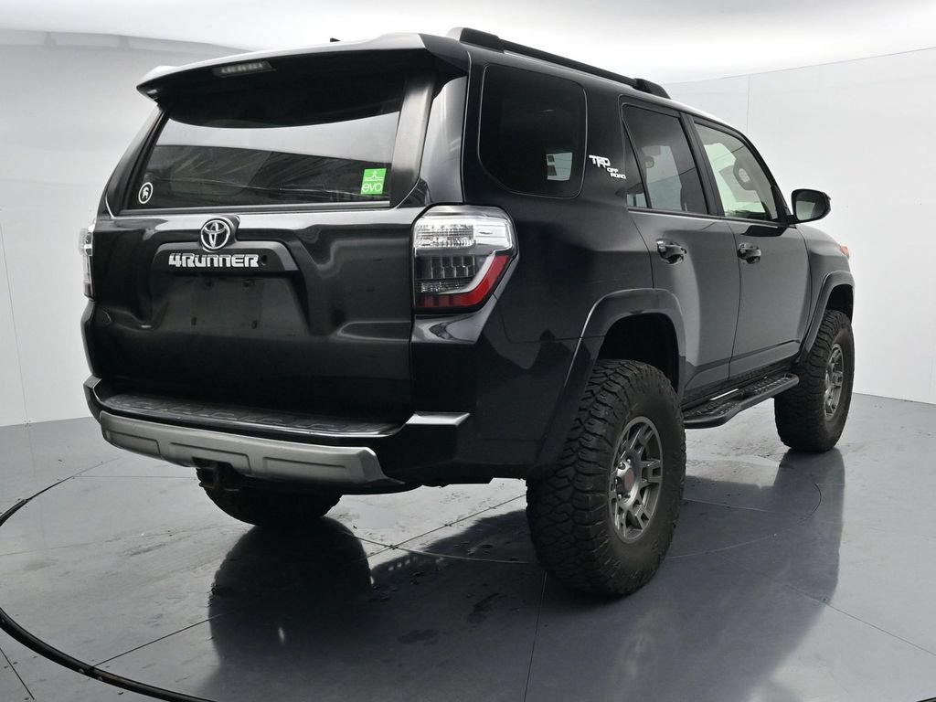 Used 2019 Toyota 4Runner TRD Off-Road AWD/4WD image 7