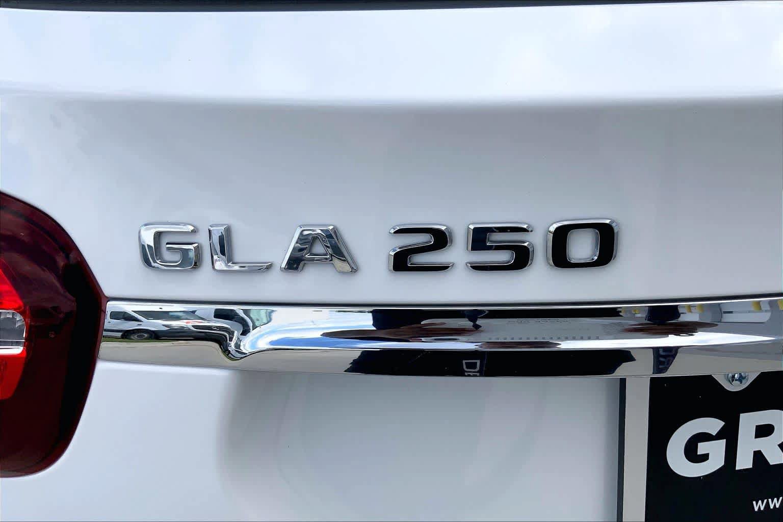 Used 2019 Mercedes-Benz GLA 250 4MATIC image 10