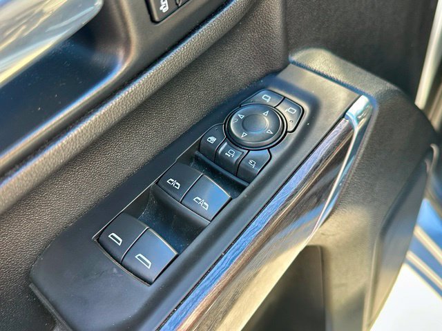 Used 2021 Chevrolet Silverado 2500 LTZ w/ LTZ Convenience Package AWD/4WD image 12