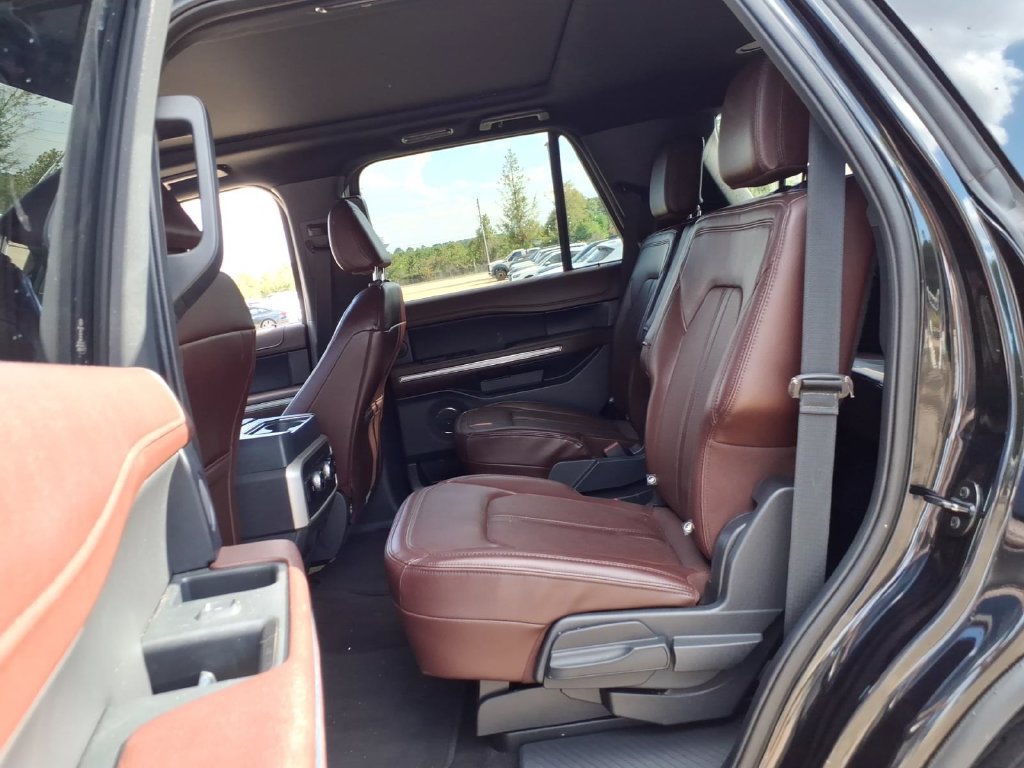 Used 2022 Ford Expedition Limited RWD image 21