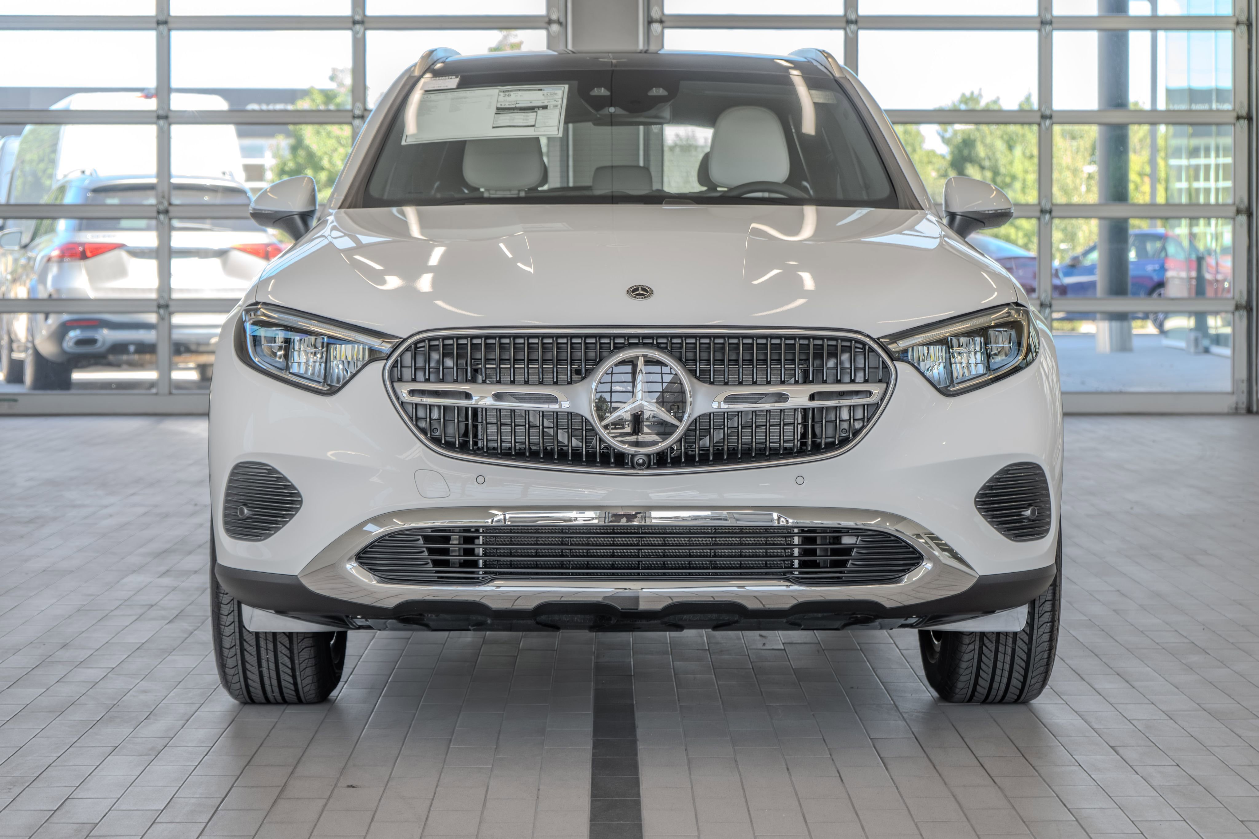 Used 2026 Mercedes-Benz GLC 300 4MATIC image 11