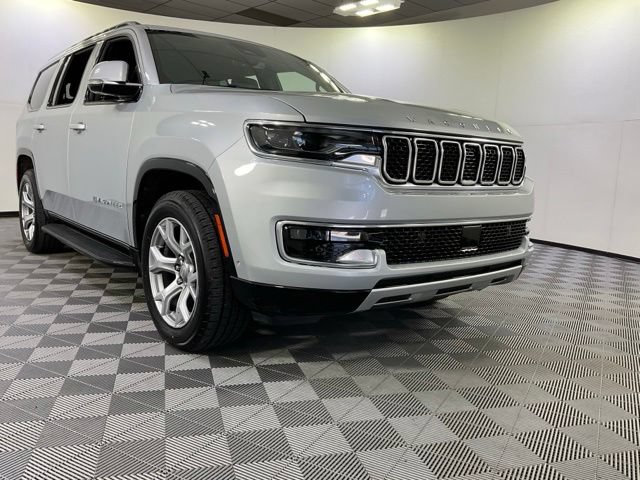 Used 2022 Jeep Wagoneer Series II w/ Rear Seat Video Group 1 AWD/4WD image 40