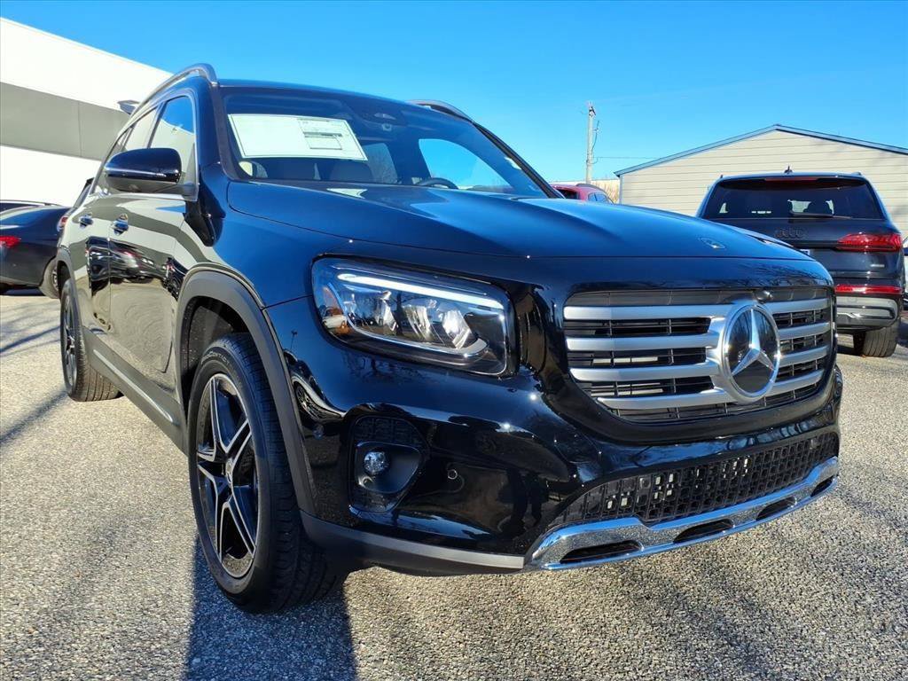New 2026 Mercedes-Benz GLB 250 image 3