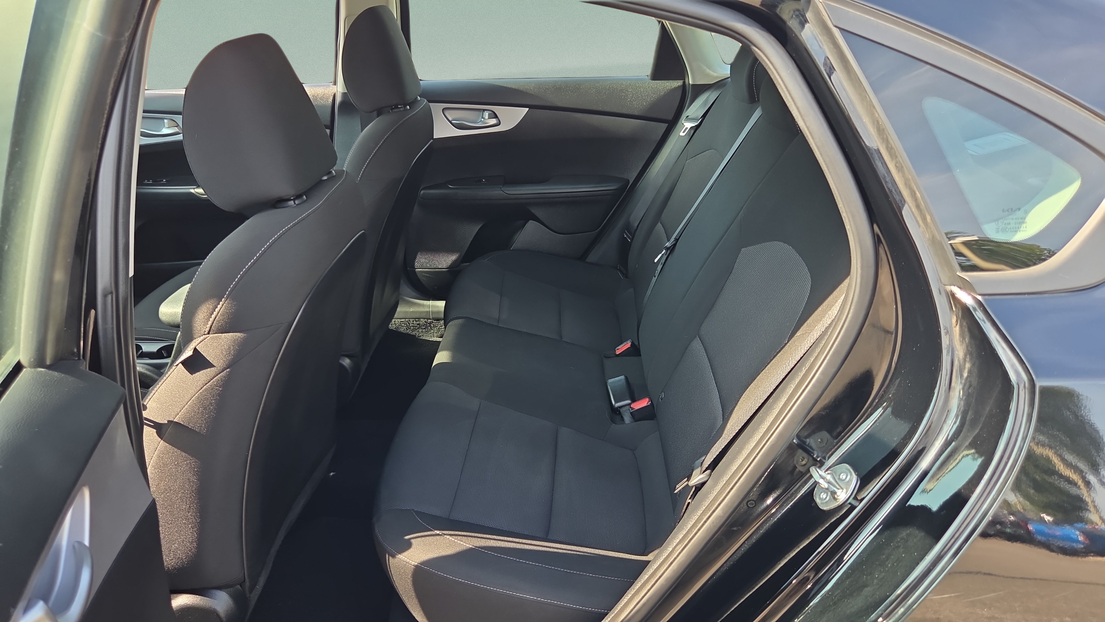 Used 2024 Kia Forte LXS w/ LXS Technology Package FWD image 10