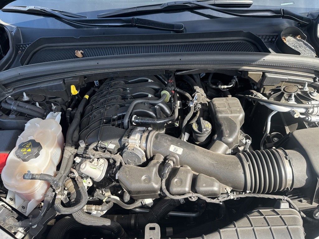 Used 2023 Jeep Grand Cherokee L Limited w/ Black Appearance Package image 58