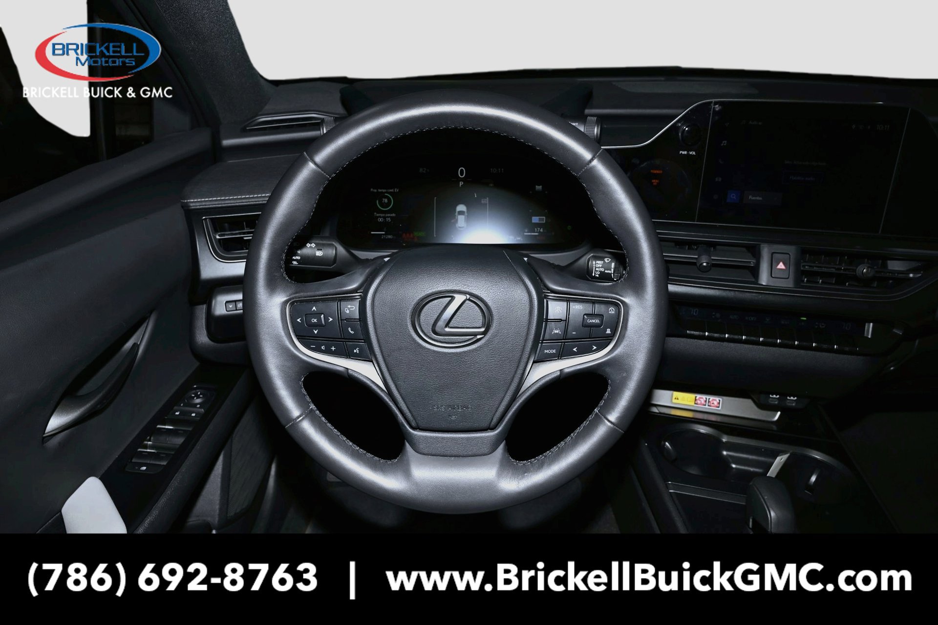 Used 2025 Lexus UX 300h FWD w/ Accessory Package (Z1) image 17