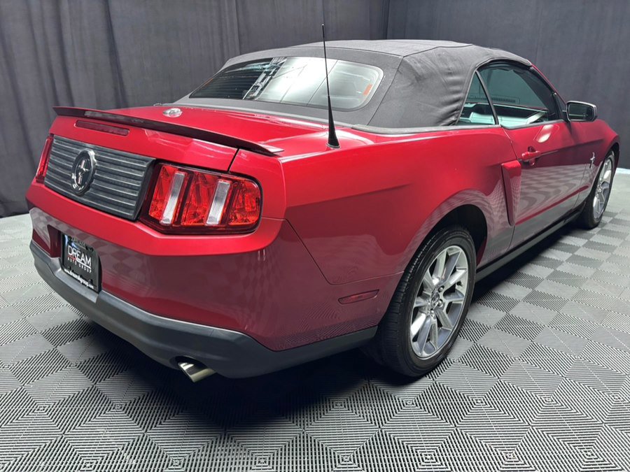 Used 2010 Ford Mustang Premium image 12