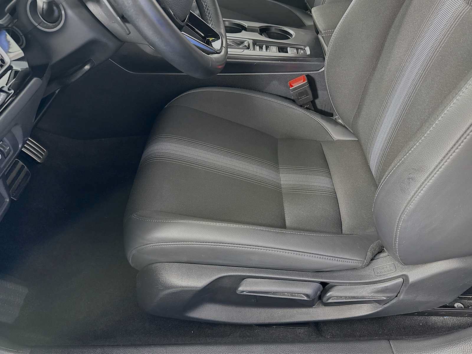 Certified 2023 Honda Civic Sport image 32