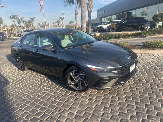 New 2026 Hyundai Elantra Limited image 1