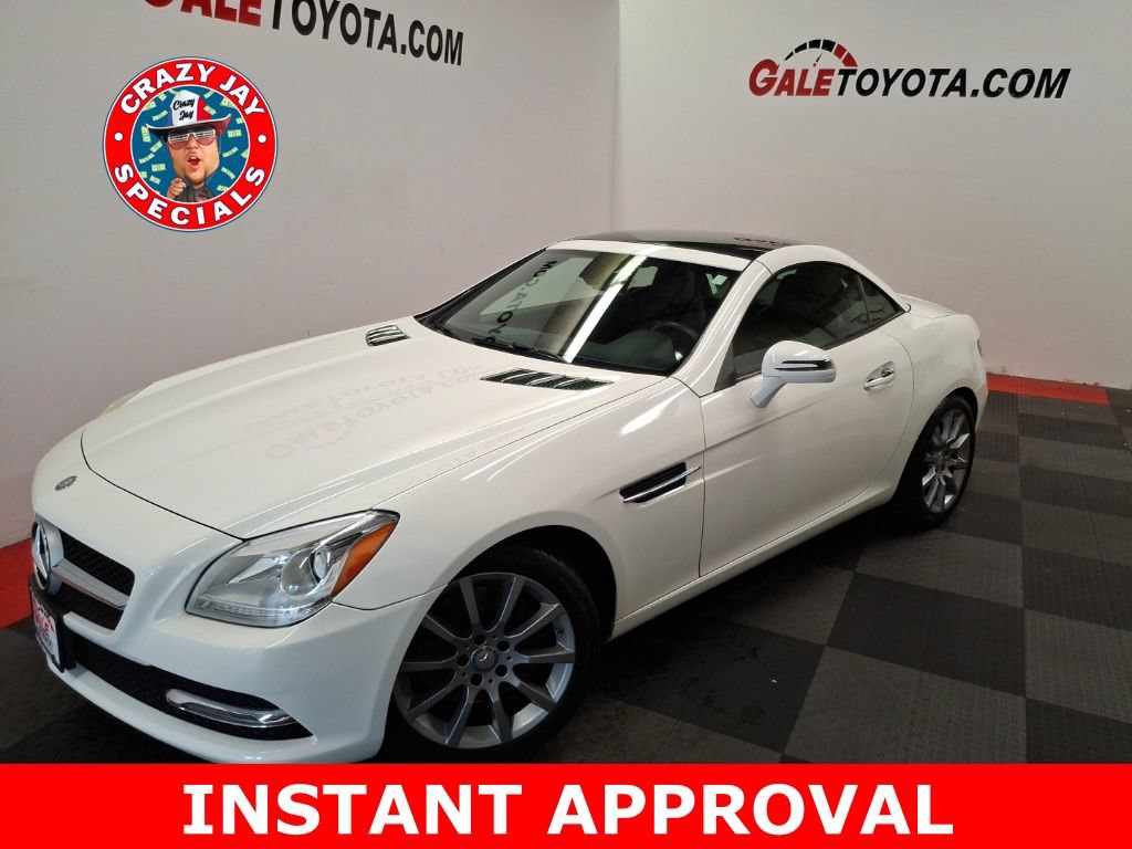 Used 2016 Mercedes-Benz SLK 300 image 1