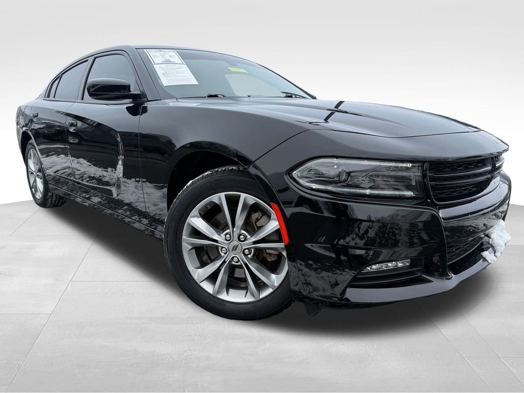 Used 2022 Dodge Charger SXT w/ Cold Weather Package image 5