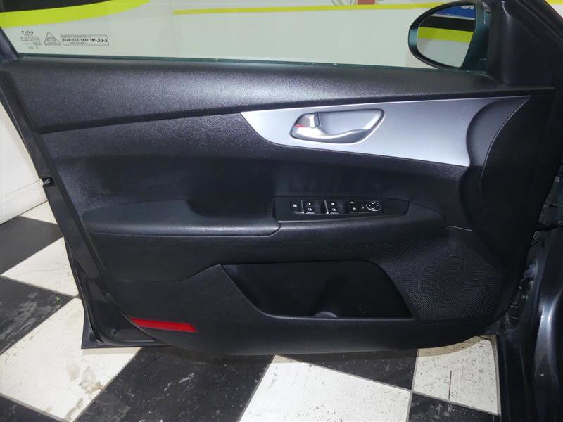 Used 2023 Kia Forte LXS image 23