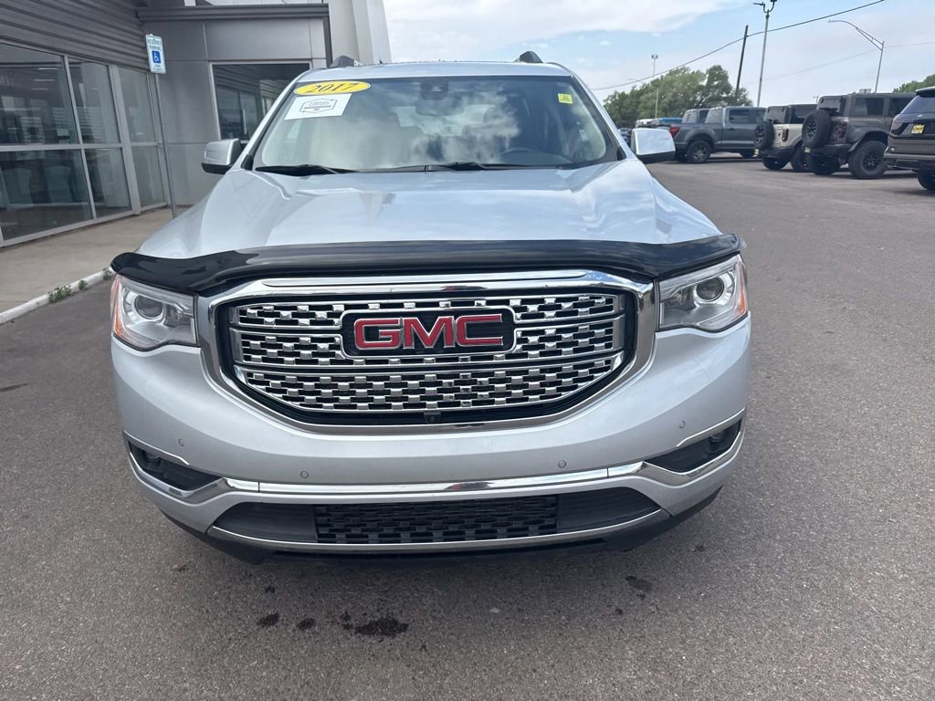 Used 2017 GMC Acadia Denali w/ Technology Package image 3