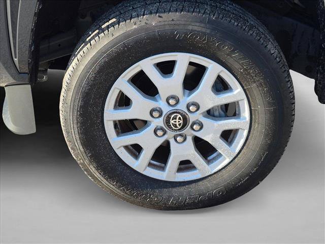 Used 2024 Toyota Tacoma SR5 AWD/4WD image 15