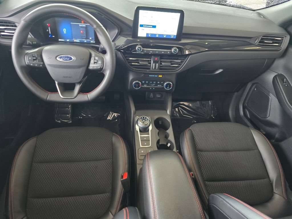 Used 2025 Ford Escape ST-Line AWD/4WD image 13