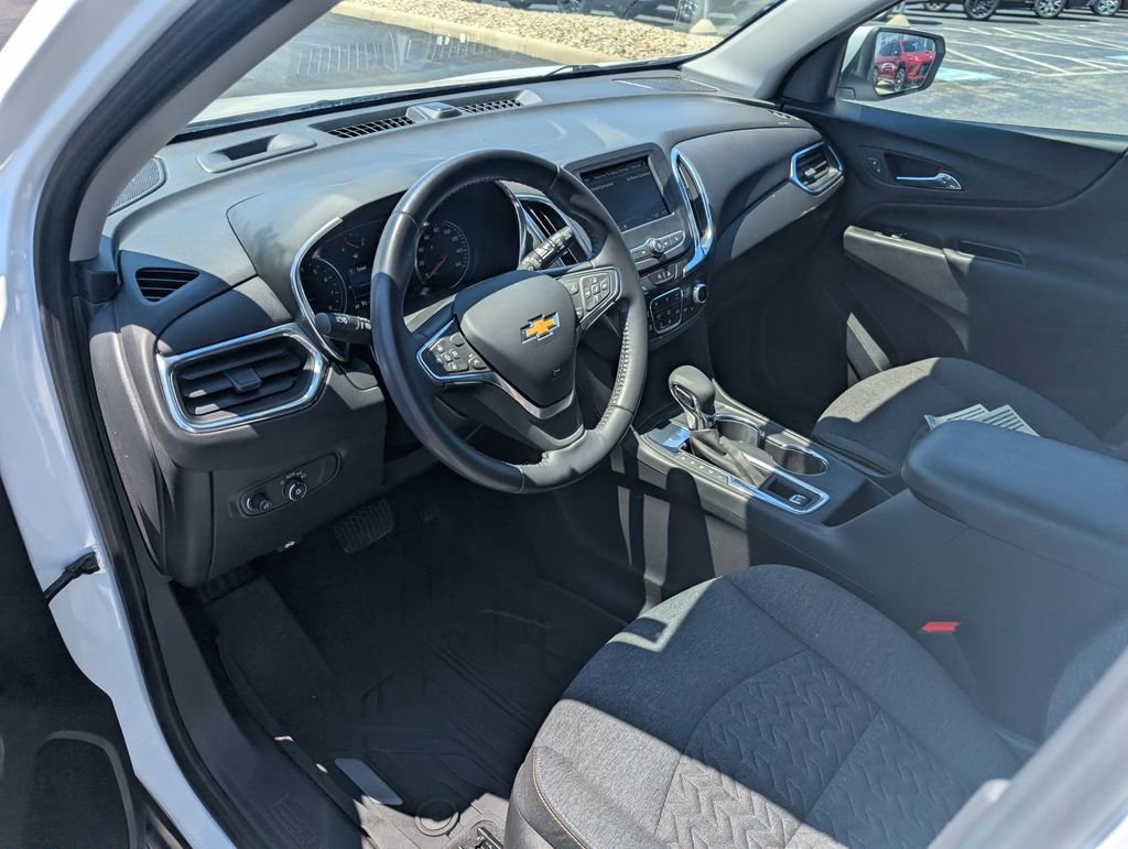 Used 2022 Chevrolet Equinox LT FWD image 12