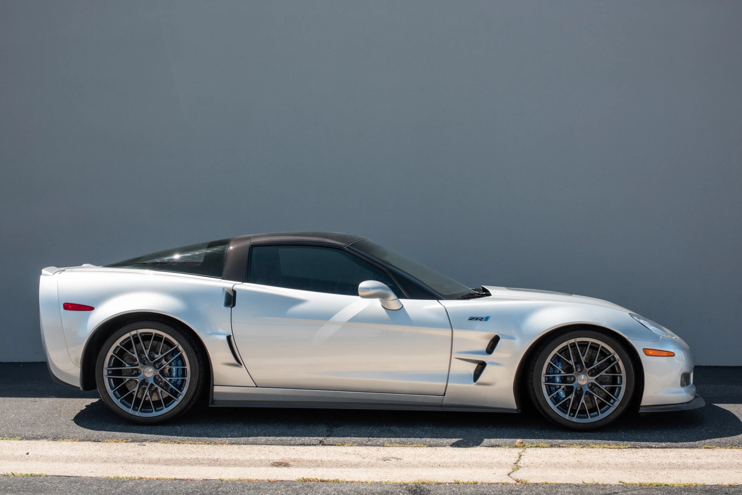 Used 2011 Chevrolet Corvette ZR1 w/ Preferred Equipment Group RWD image 7