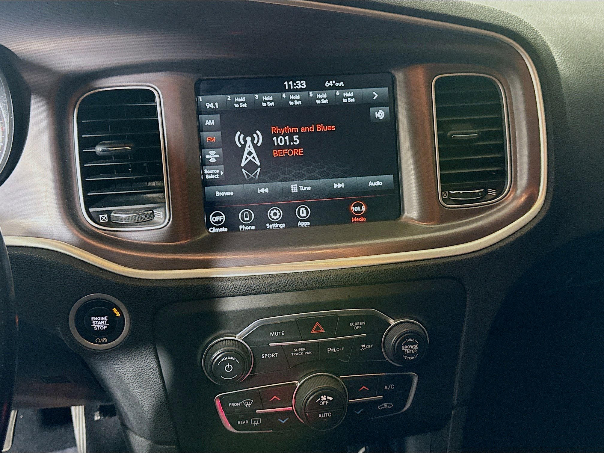 Used 2022 Dodge Charger GT image 18