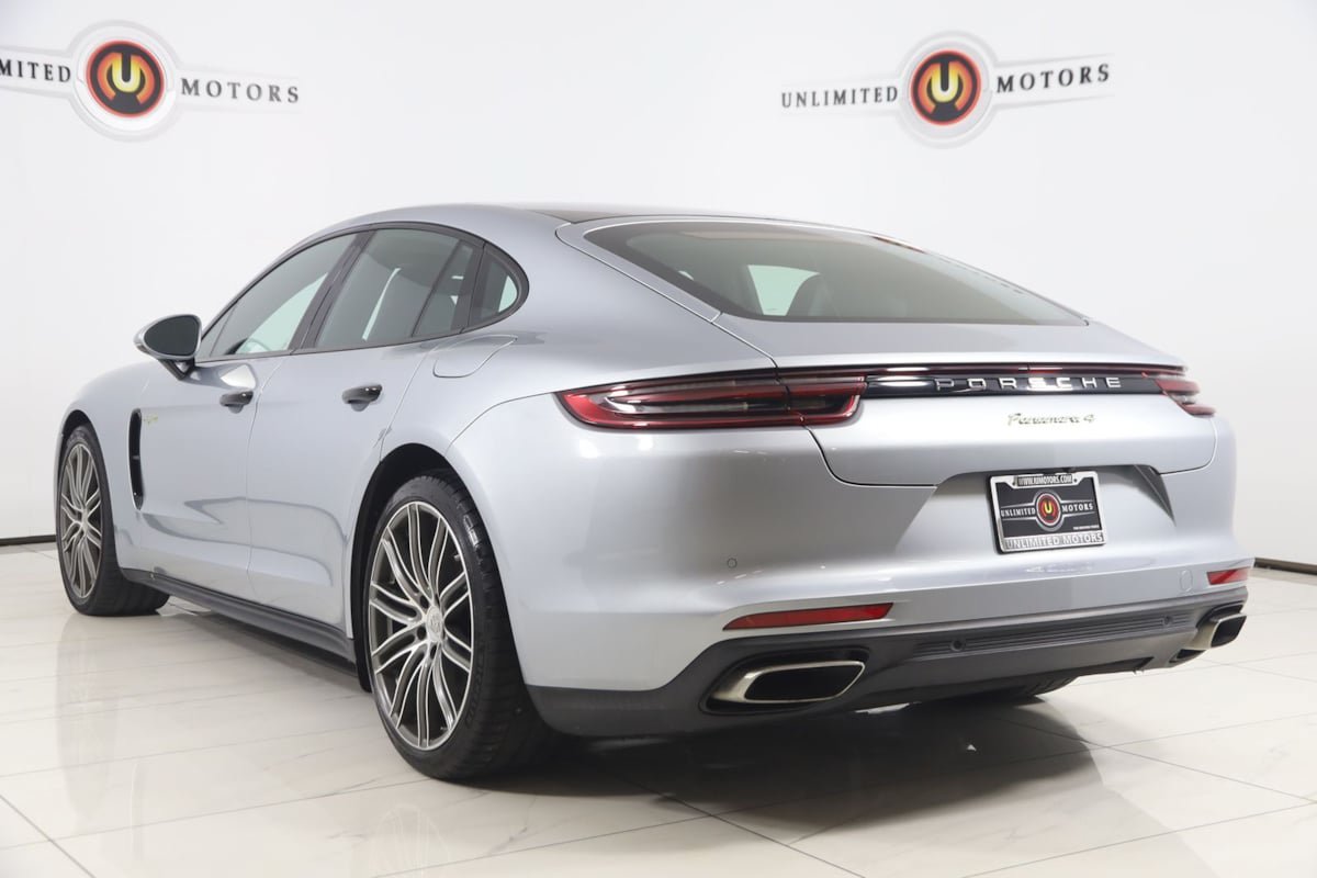 Used 2018 Porsche Panamera 4 AWD/4WD image 4