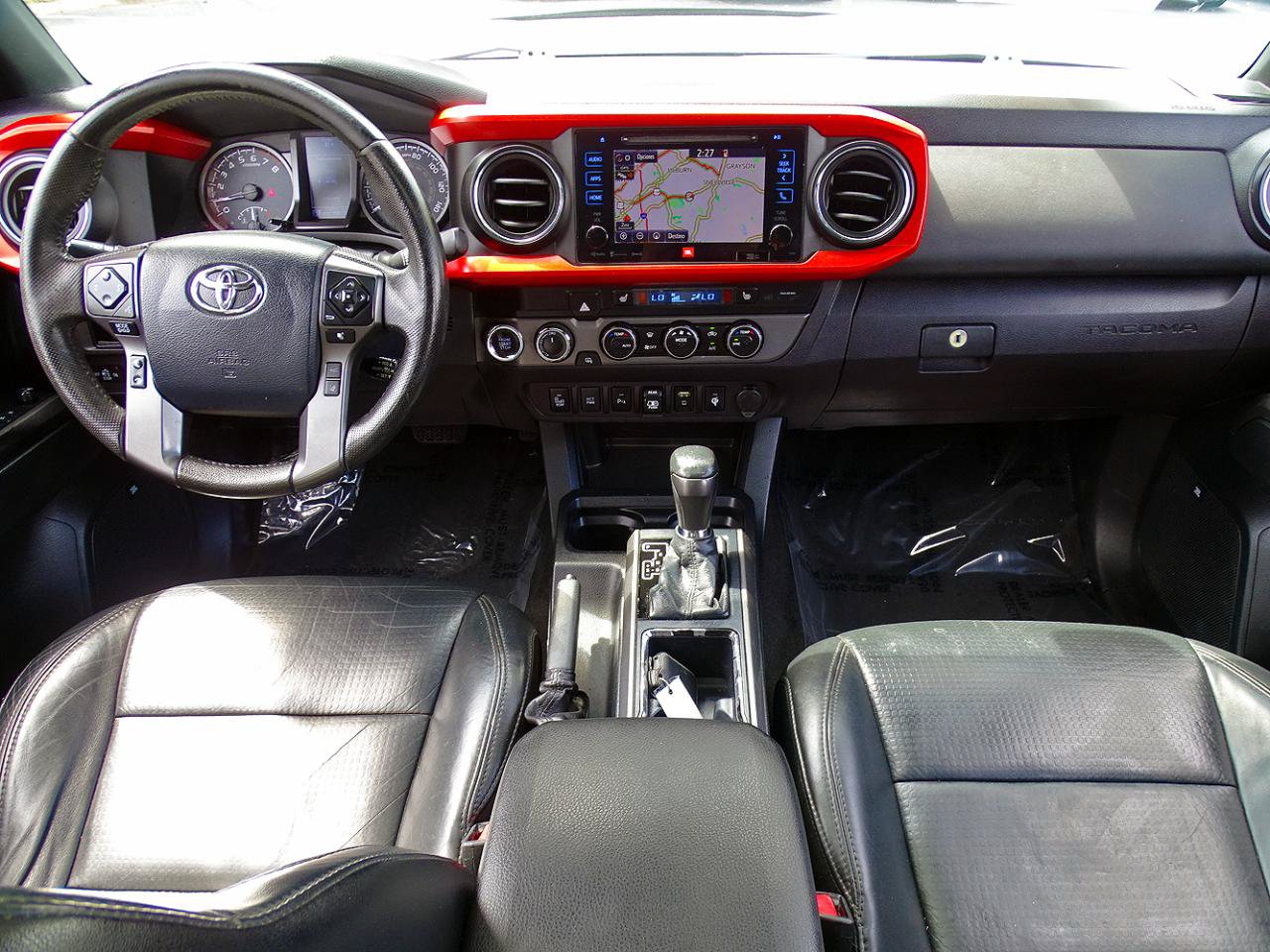 Used 2019 Toyota Tacoma TRD Off-Road AWD/4WD image 32
