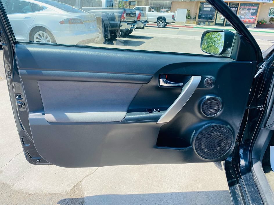 Used 2015 Scion tC FWD image 22