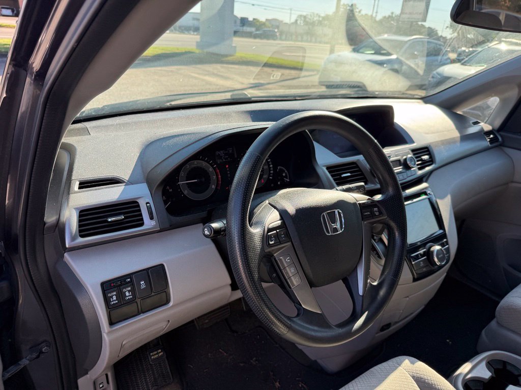 Used 2015 Honda Odyssey EX image 10
