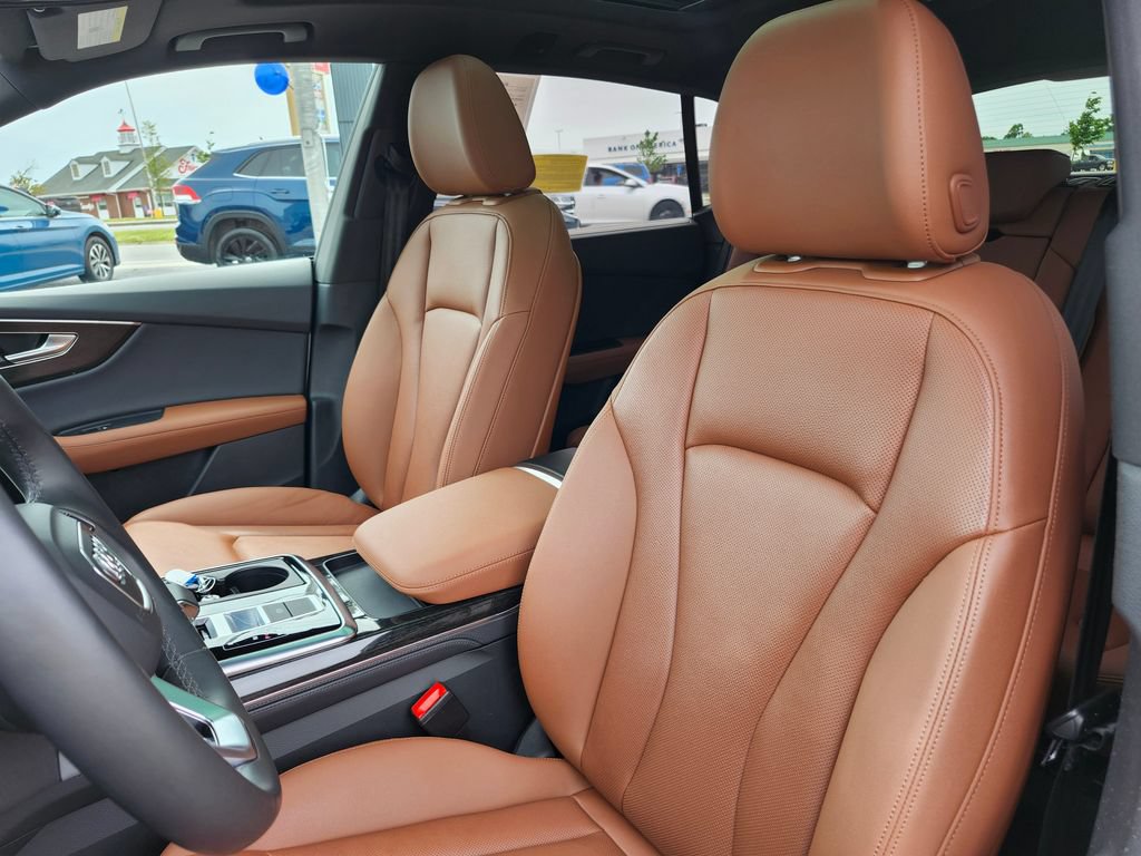 Certified 2023 Audi Q8 Premium Plus w/ Premium Plus Package AWD/4WD image 10