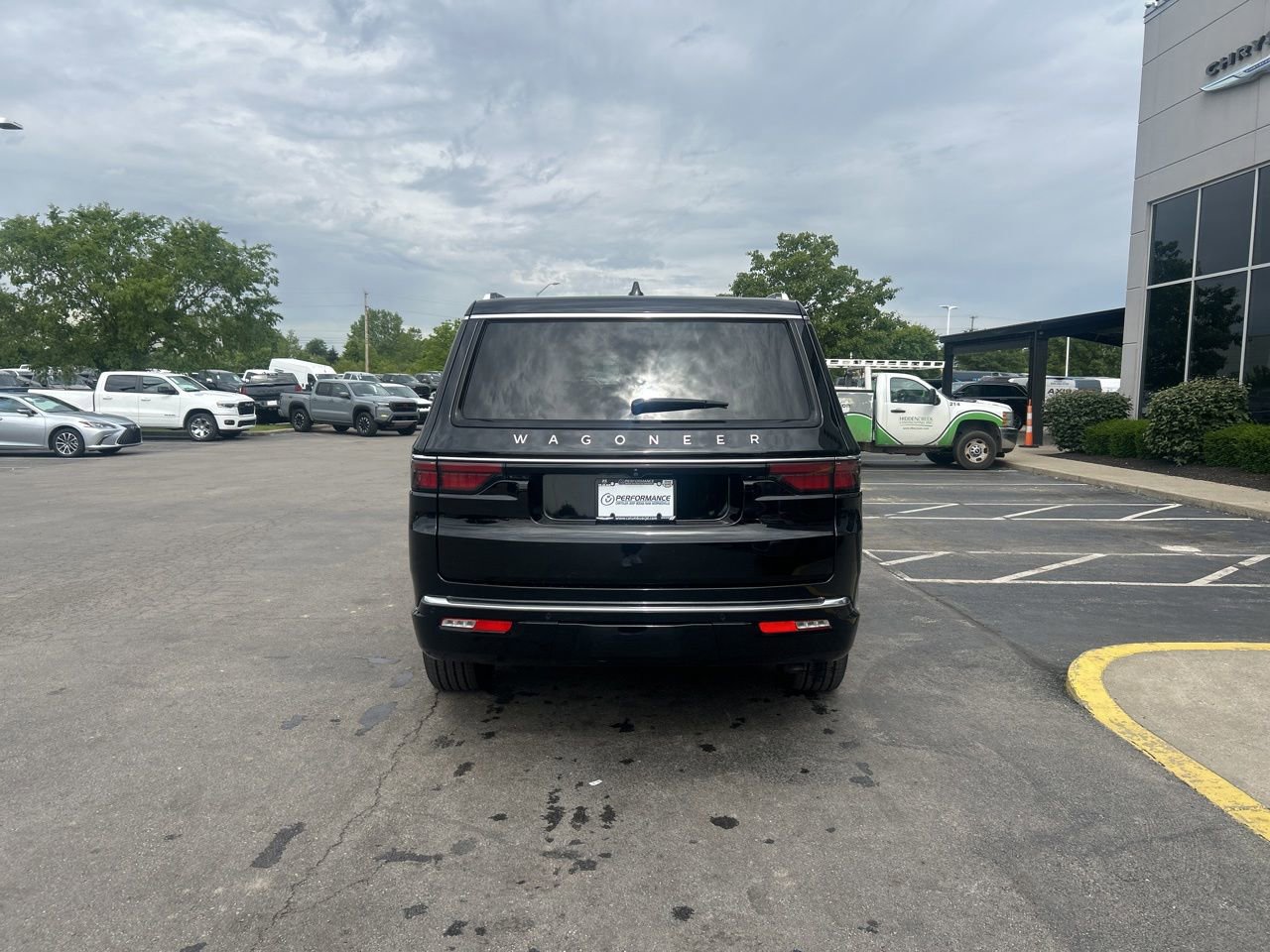 Used 2024 Jeep Wagoneer 2WD w/ Convenience Group I image 4